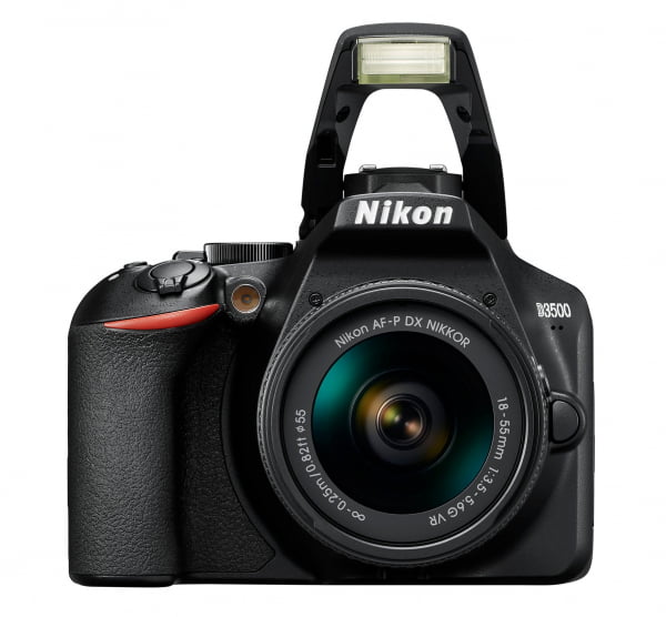 Nikon-D3500_AFP_18_55_VR_flash-on